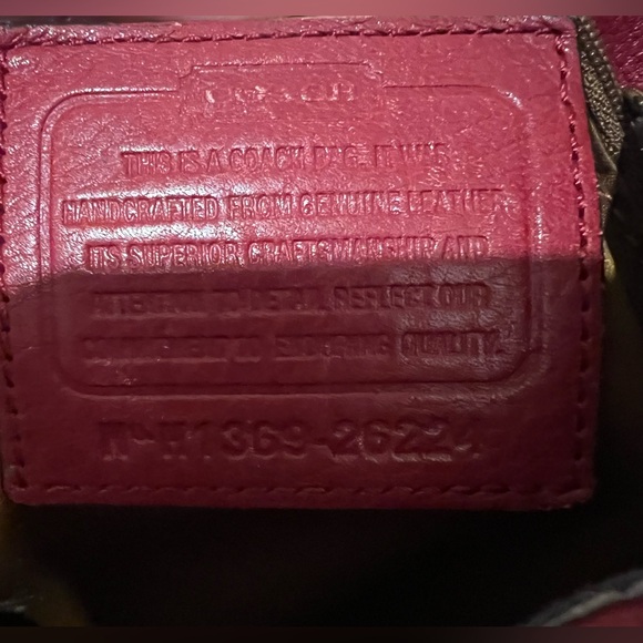 VTG Coach Purse Madison Phoebe Red Pebbled Leather Hobo Shoulder Bag Large Y2K - Picture 15 of 16